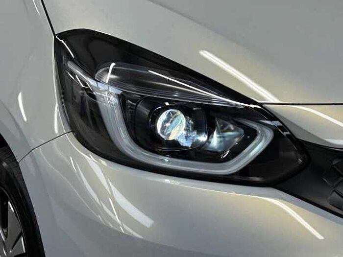 Honda Jazz Hybrid 1.5 i-MMD (122ps) Elegance eCVT 