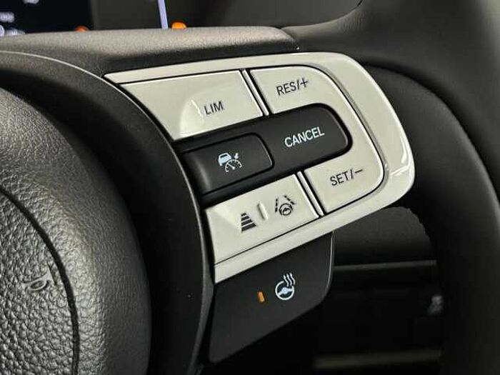 Honda Jazz Hybrid 1.5 i-MMD (122ps) Crosstar Advance eCVT 